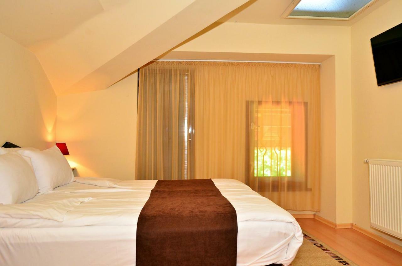 Family Hotel Maraya Arbanasi Εξωτερικό φωτογραφία